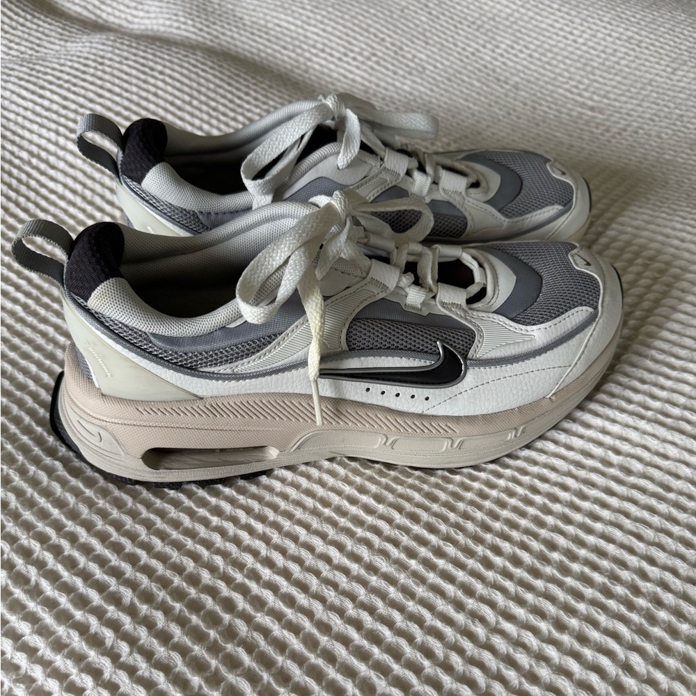 Nike Women's White and Grey Air Max-Inspired Sneakers - Picture 5 of 9